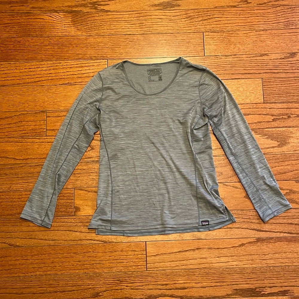 Patagonia capilene cool lightweight long sleeve size small